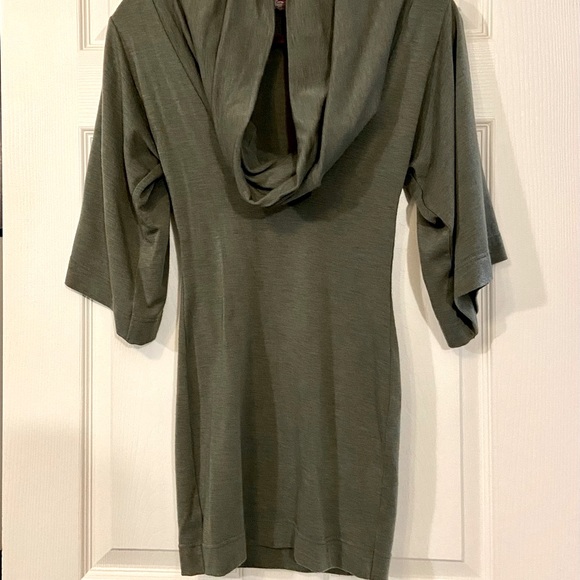 Spandex Body Forming Dress, Wide Sleeve, Loose Bell, Kimono Sleeve, Cowl, Size 6 - Picture 2 of 9